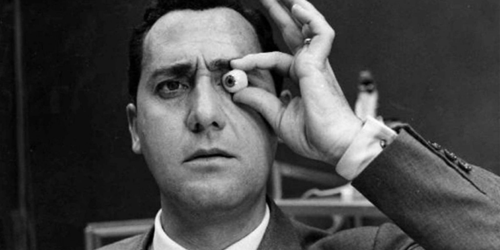 Luce su Alberto Sordi!